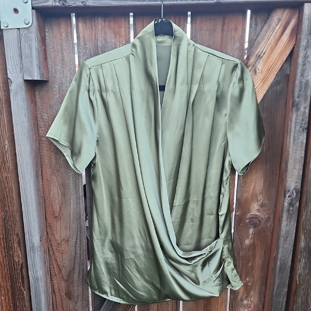 Lyaner Women's Satin Wrap V Neck Short Sleeve Blouse, Sz. Medium